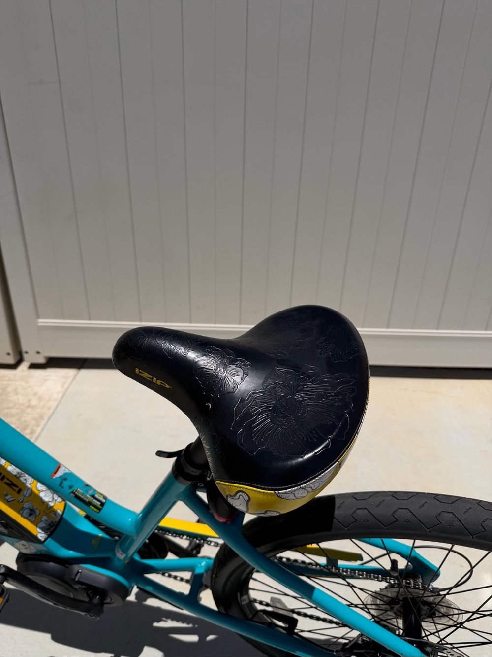 Women's Black Floral Padded Bike Saddle - Unbranded